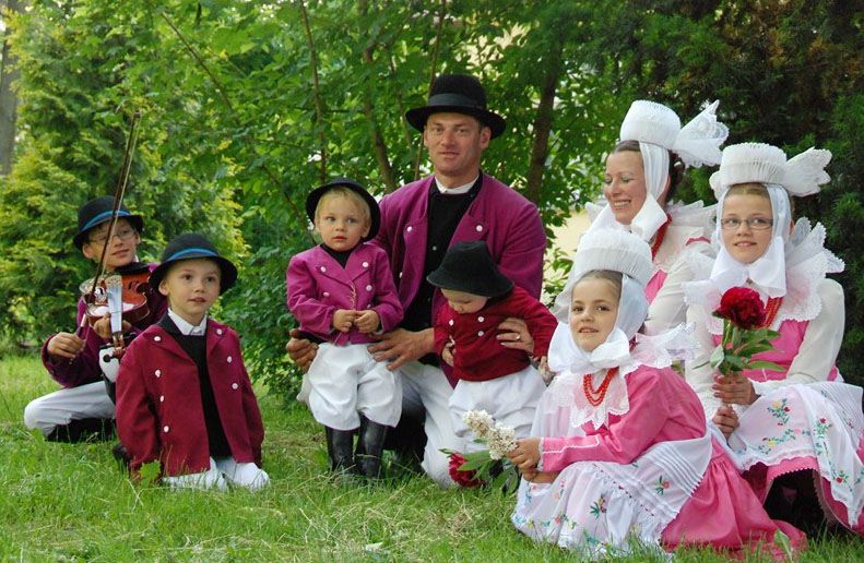 Folklor Wielkopolski - Stroje Biskupiańskie Folklor Wielkopolski - Stroje Biskupiańskie